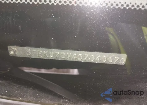 2005 Toyota Tacoma Prerunner V6 из США, поврежденный, VIN 5TEKU72N45Z040670